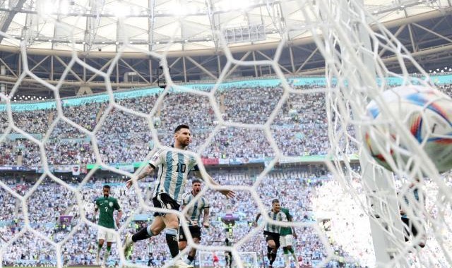 开云线上入口-【世界杯】梅西点射，沙特5分钟反超，2比1逆转阿根廷