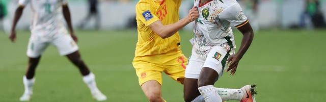 开云线上入口-国足vs喀麦隆全场数据：射正1-6，喀麦隆吃两红